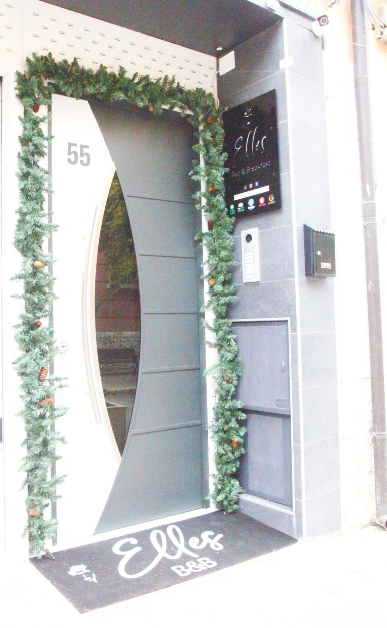 B&B Elles Con Parcheggio Interno Barletta Exterior foto